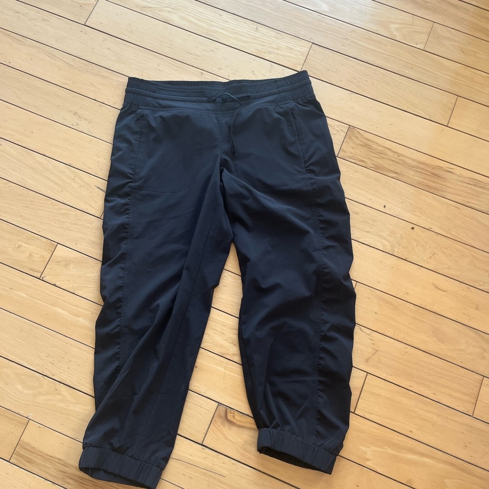 Women capri  Black Jogger Pant